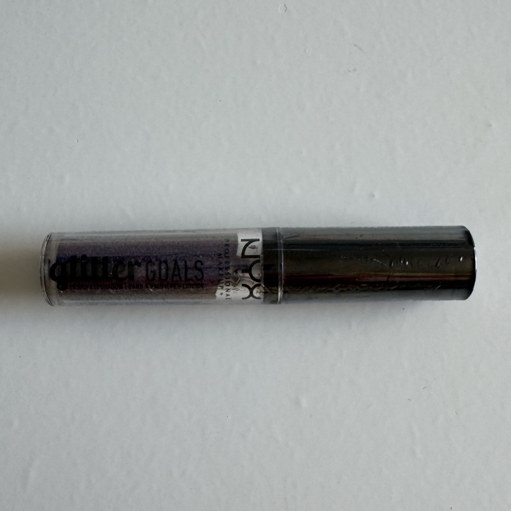 NYX Glitter Goals Liquid Eyeshadow in Retrograde GGLE07